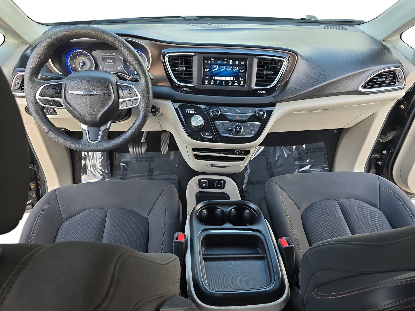 Used 2018 Chrysler Pacifica Touring Plus w/ Tire & Wheel Group FWD image 9