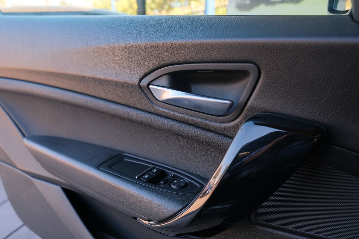 Used 2019 BMW 230i Coupe w/ Premium Package RWD image 12