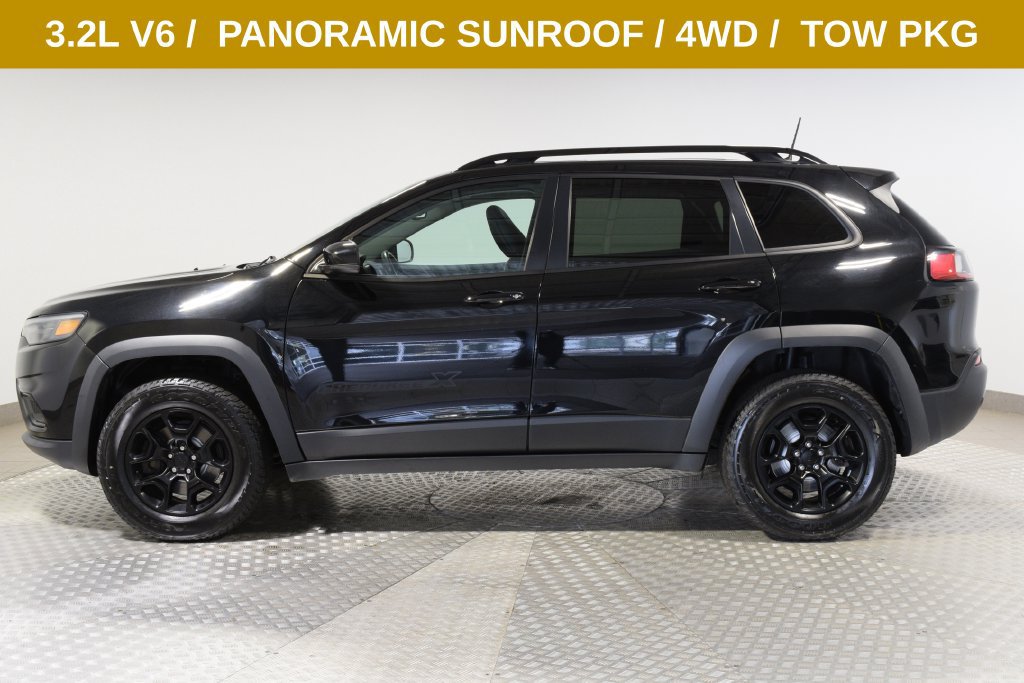 Used 2022 Jeep Cherokee Latitude w/ Sun & Sound Group AWD/4WD image 9