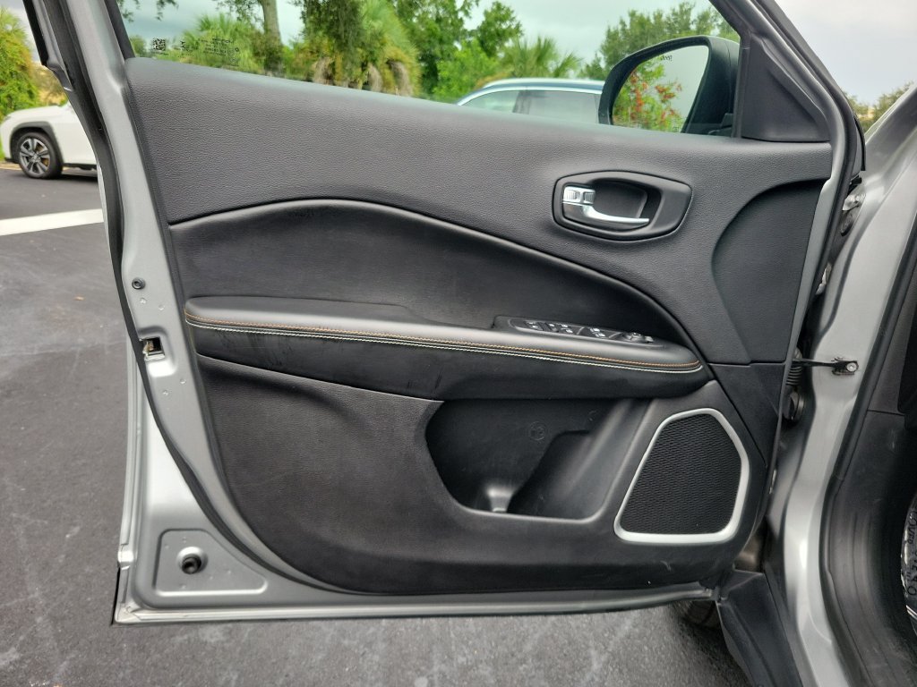 Used 2019 Jeep Compass Sport w/ Cold Weather Group AWD/4WD image 17