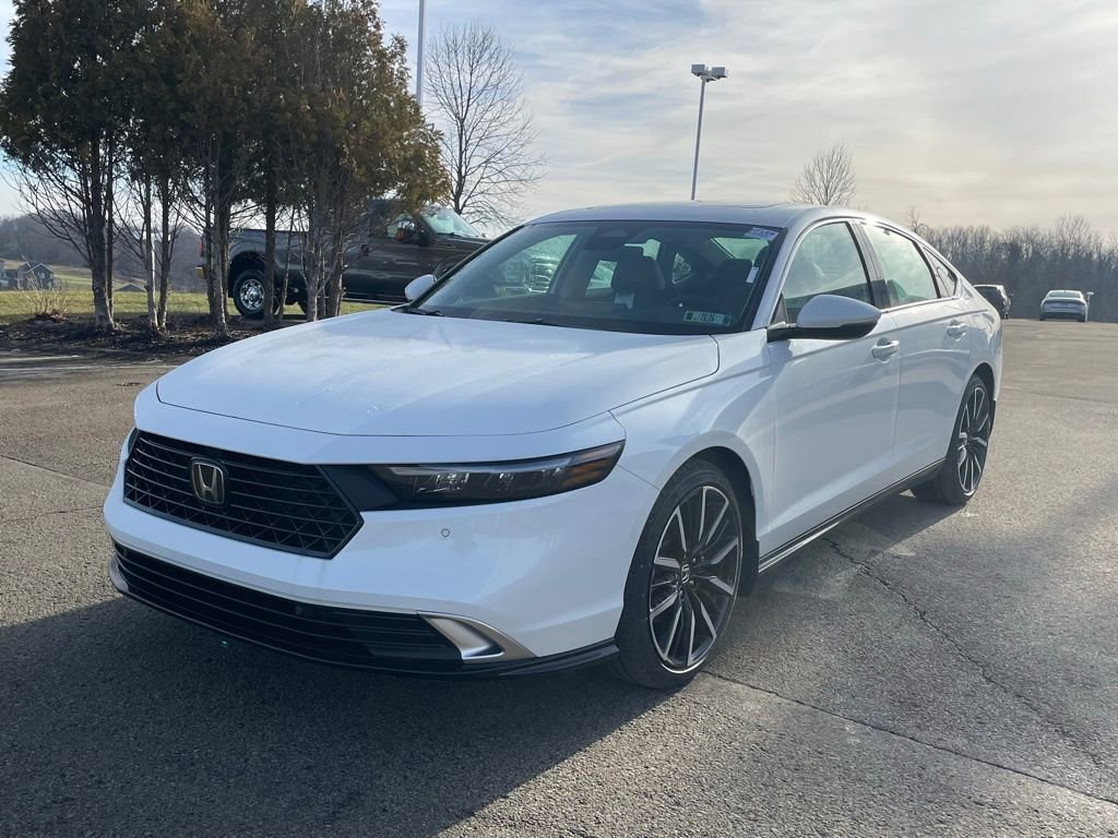 New 2025 Honda Accord Touring image 7