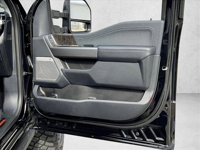 Used 2026 Ford F250 Lariat w/ Black Appearance Package AWD/4WD image 17