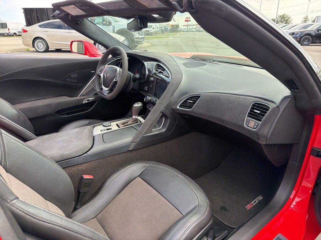 Used 2016 Chevrolet Corvette Z06 w/ 3LZ Preferred Equipment Group RWD image 20