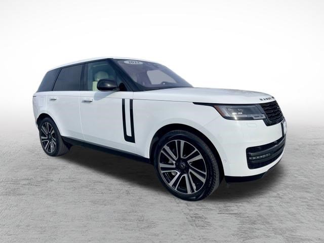 Certified 2023 Land Rover Range Rover SE image 3