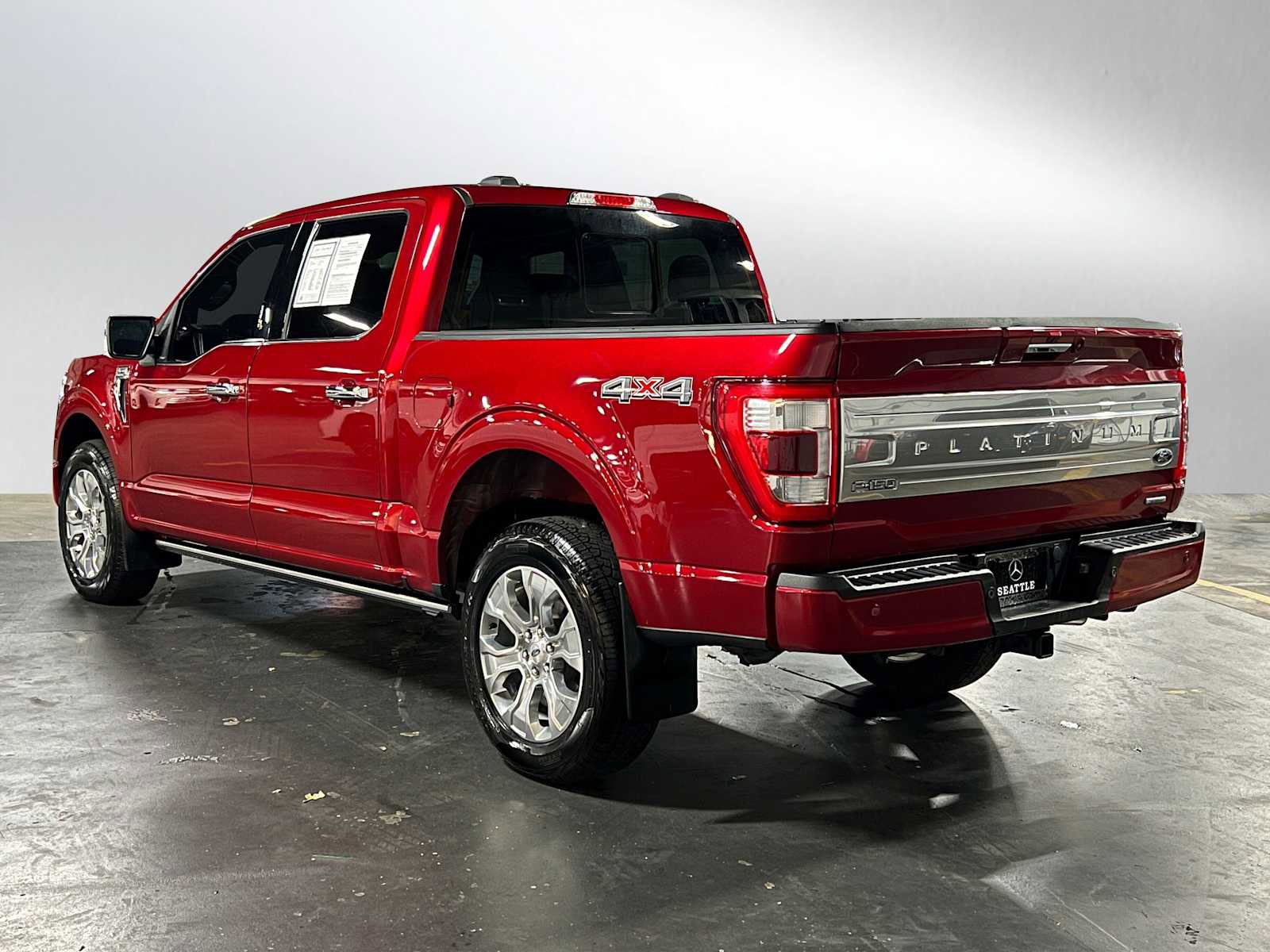 Used 2022 Ford F150 Platinum w/ Trailer Tow Package image 5