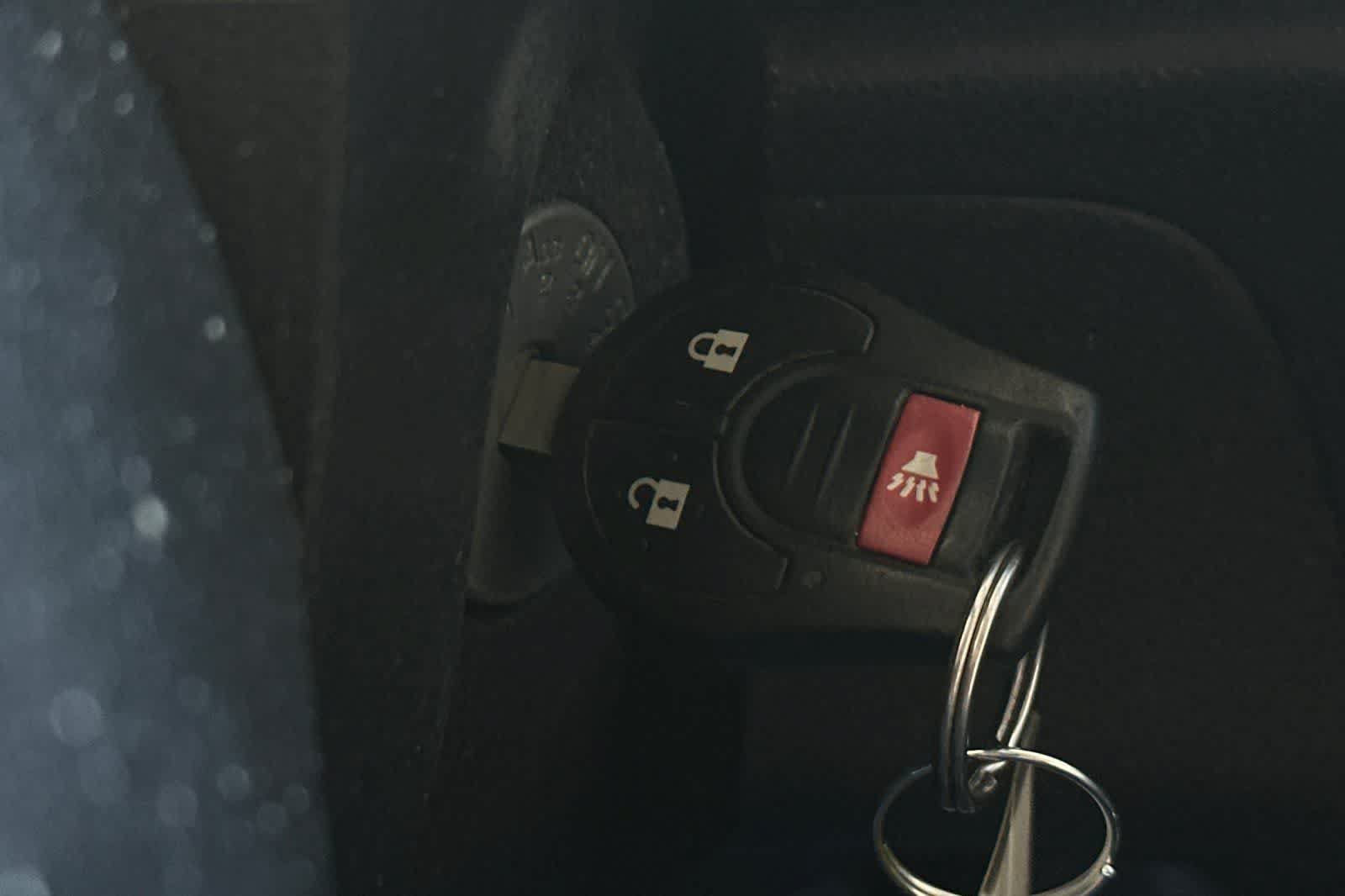 Used 2015 Nissan Versa Note SV FWD image 24