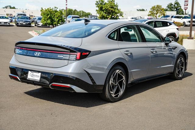 New 2026 Hyundai Sonata SEL FWD image 5