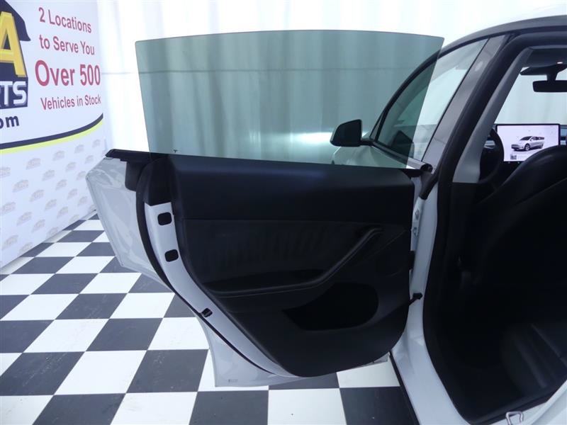 Used 2023 Tesla Model Y Long Range AWD/4WD image 27