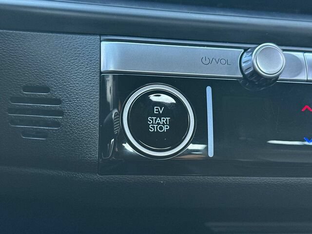 Used 2025 Hyundai Ioniq 6 SEL RWD image 26