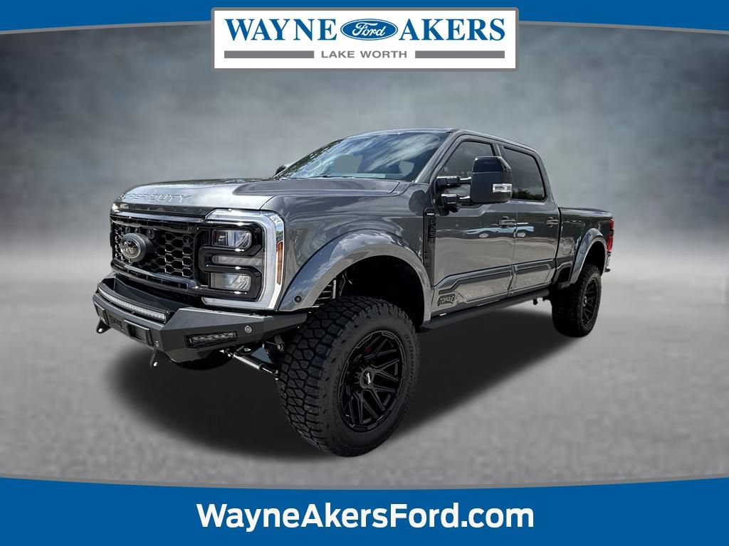 New 2026 Ford F250 Lariat w/ Black Appearance Package