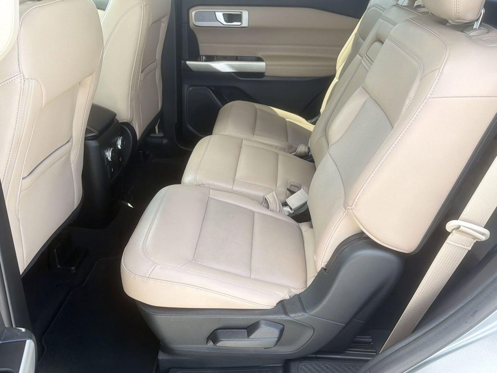 Used 2021 Ford Explorer Limited w/ Equipment Group 301A image 15