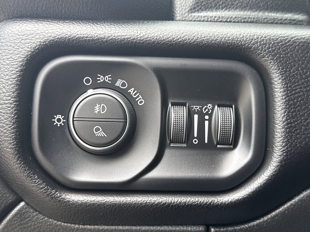 Used 2024 RAM 3500 Laramie w/ Night Edition AWD/4WD image 21