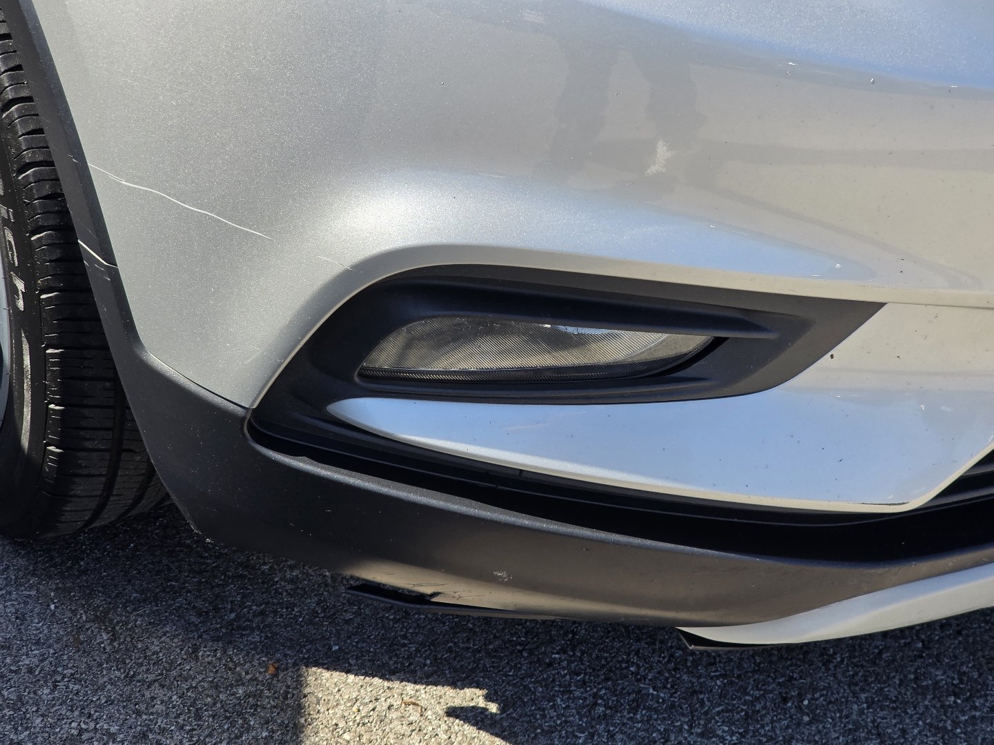 Used 2019 Buick Encore Essence FWD image 11