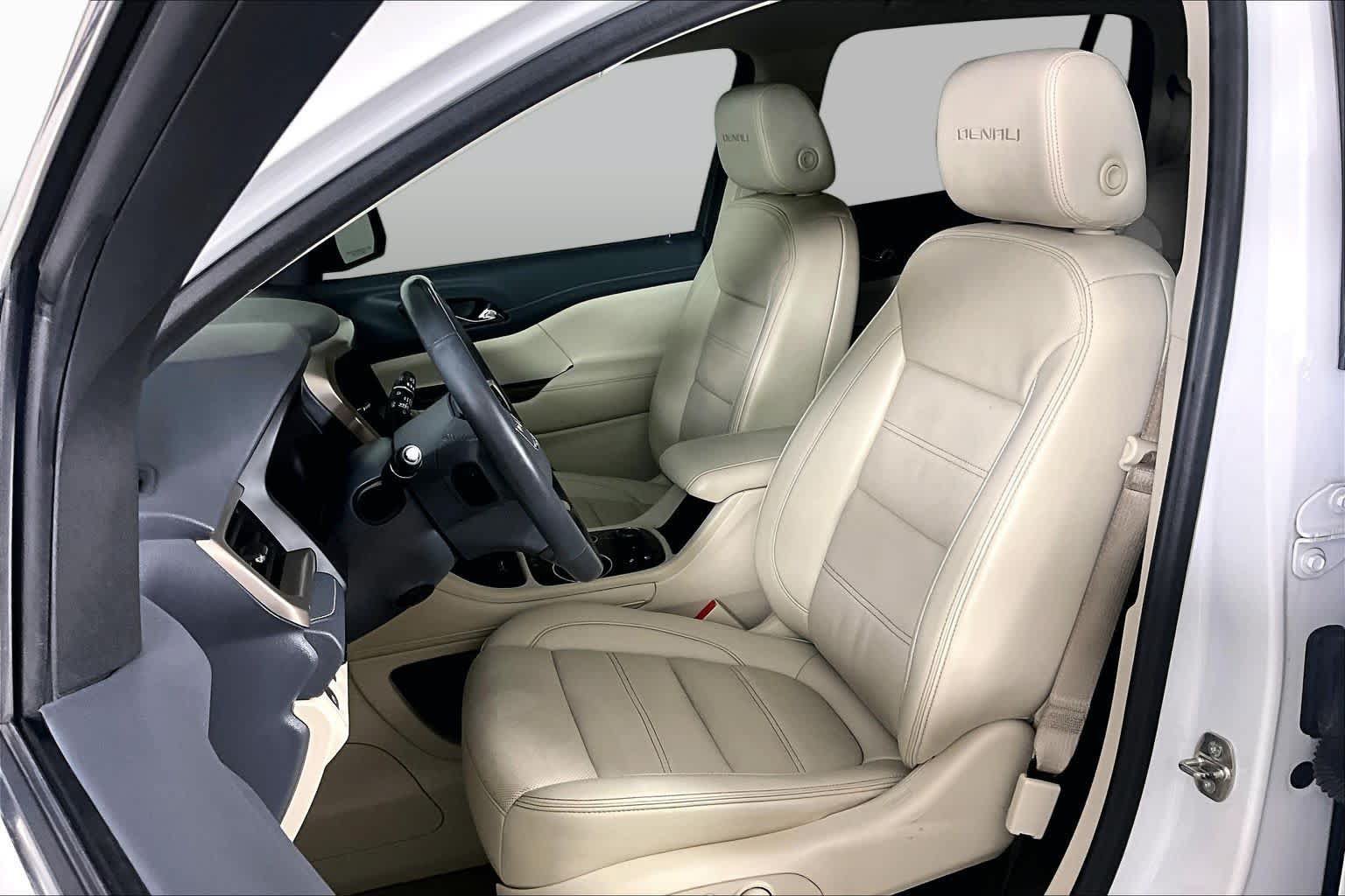 Certified 2023 GMC Acadia Denali FWD image 15