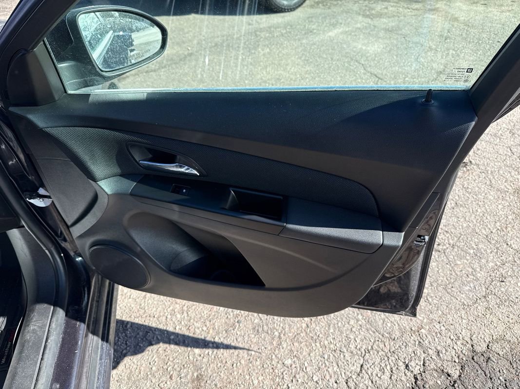 Used 2014 Chevrolet Cruze LTZ w/ RS Package FWD image 32