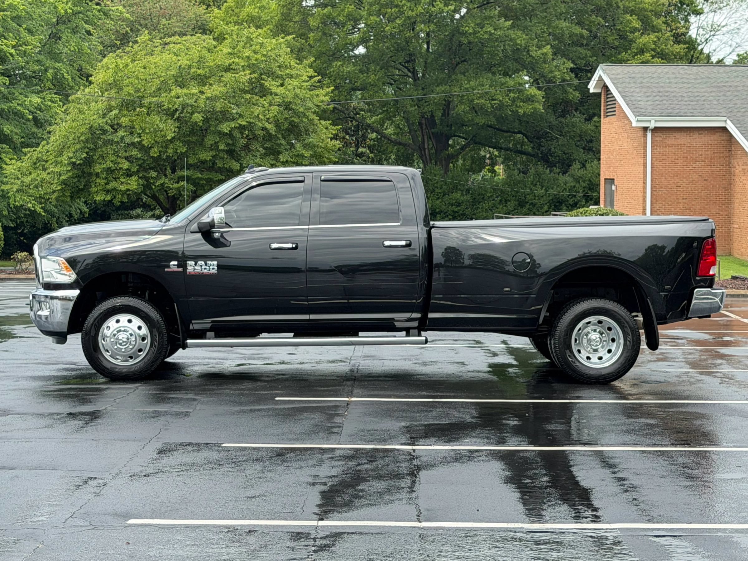 Used 2018 RAM 3500 Lone Star AWD/4WD image 2