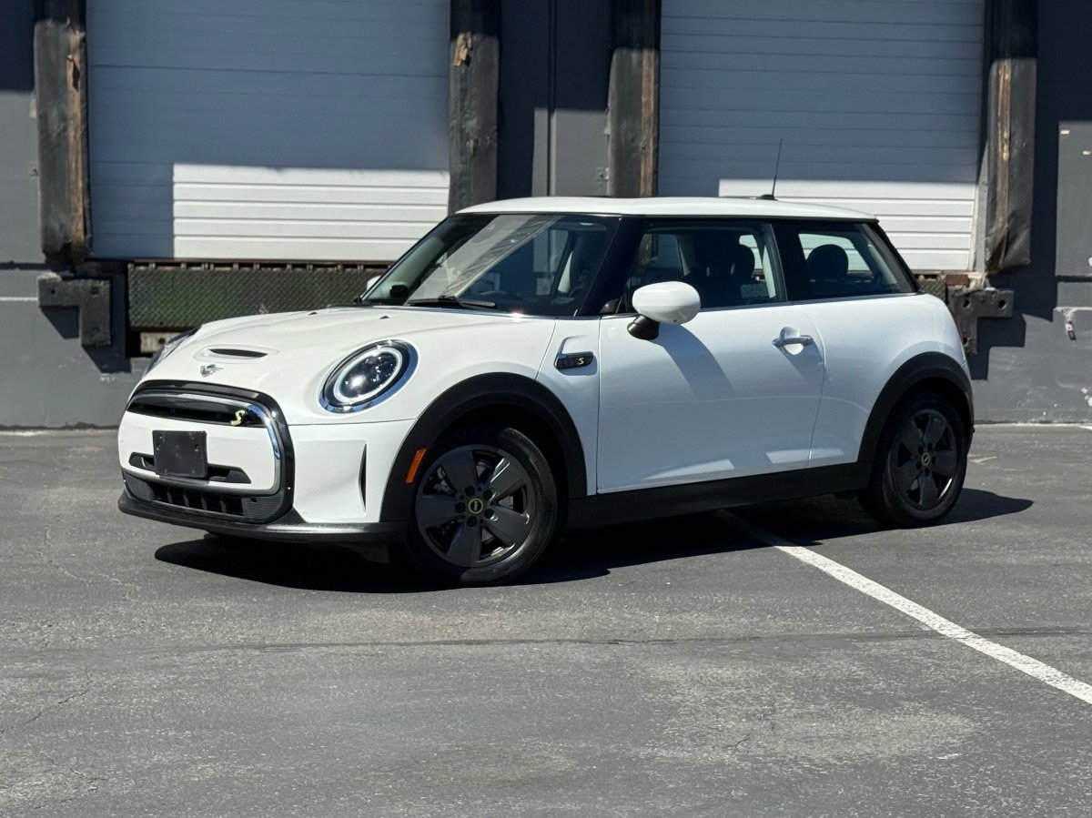 Used 2024 MINI Cooper SE FWD image 7