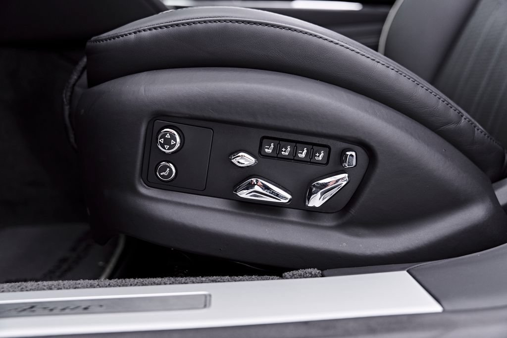 Used 2022 Bentley Flying Spur V8 AWD/4WD image 47