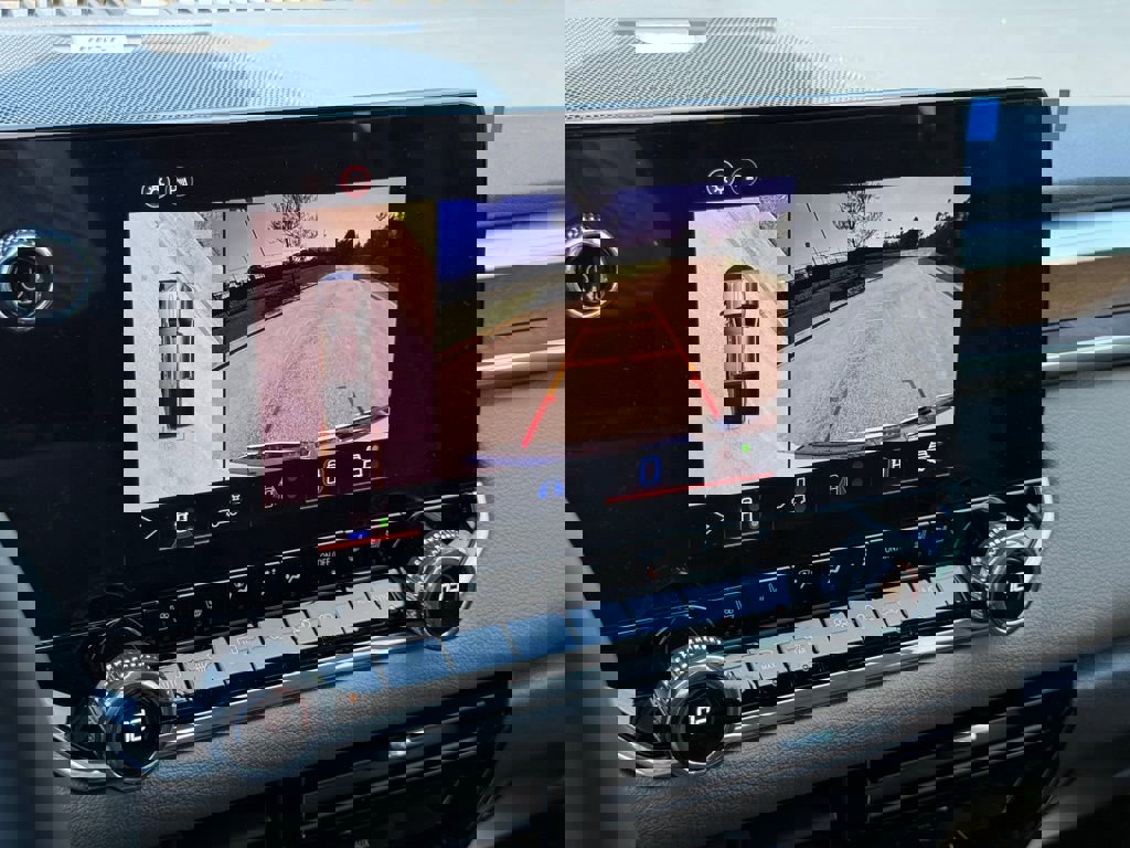 New 2026 GMC Canyon Denali image 4