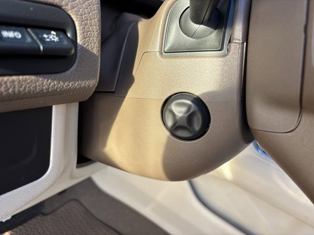 Used 2023 GMC Yukon XL Denali image 29