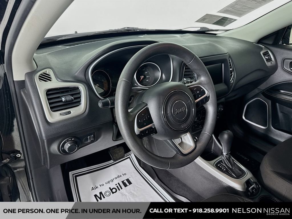 Used 2020 Jeep Compass Sport image 9