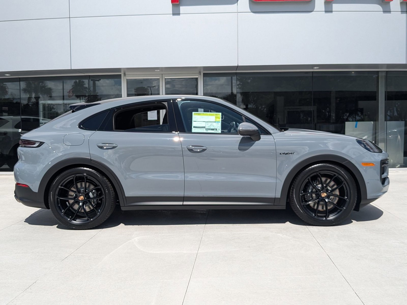 New 2025 Porsche Cayenne S AWD/4WD image 8