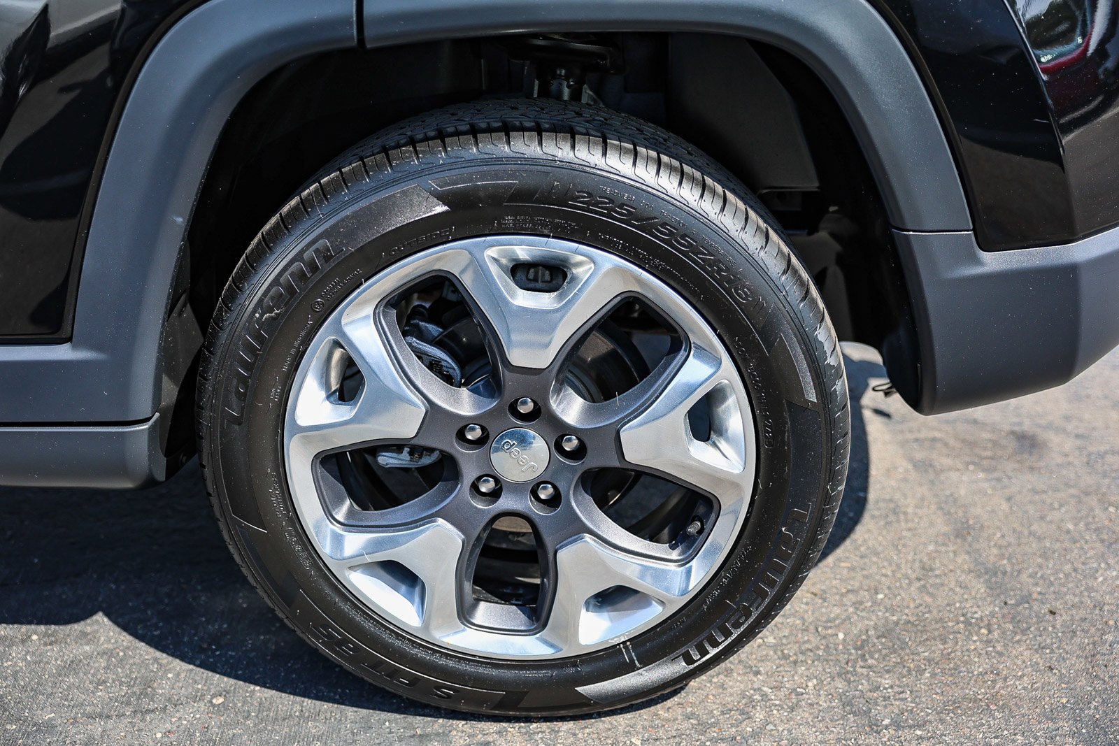 Used 2018 Jeep Compass Limited image 27