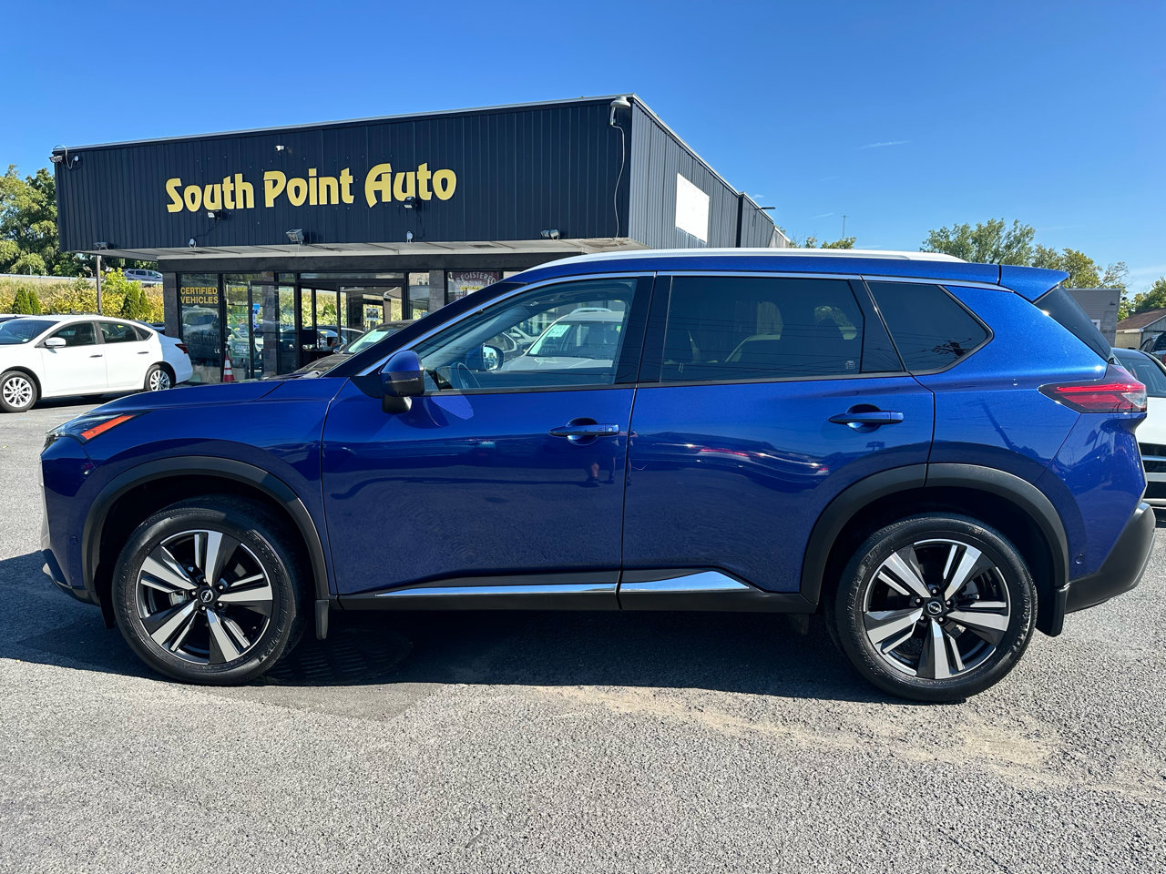 Used 2023 Nissan Rogue SL w/ SL Premium Package image 8