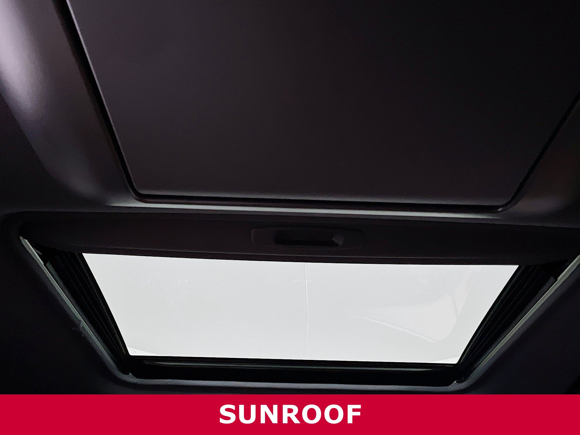 Used 2023 Toyota Sienna Limited image 28