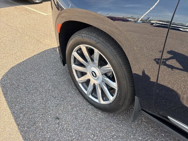 Used 2024 Cadillac Escalade ESV Premium Luxury Platinum image 4