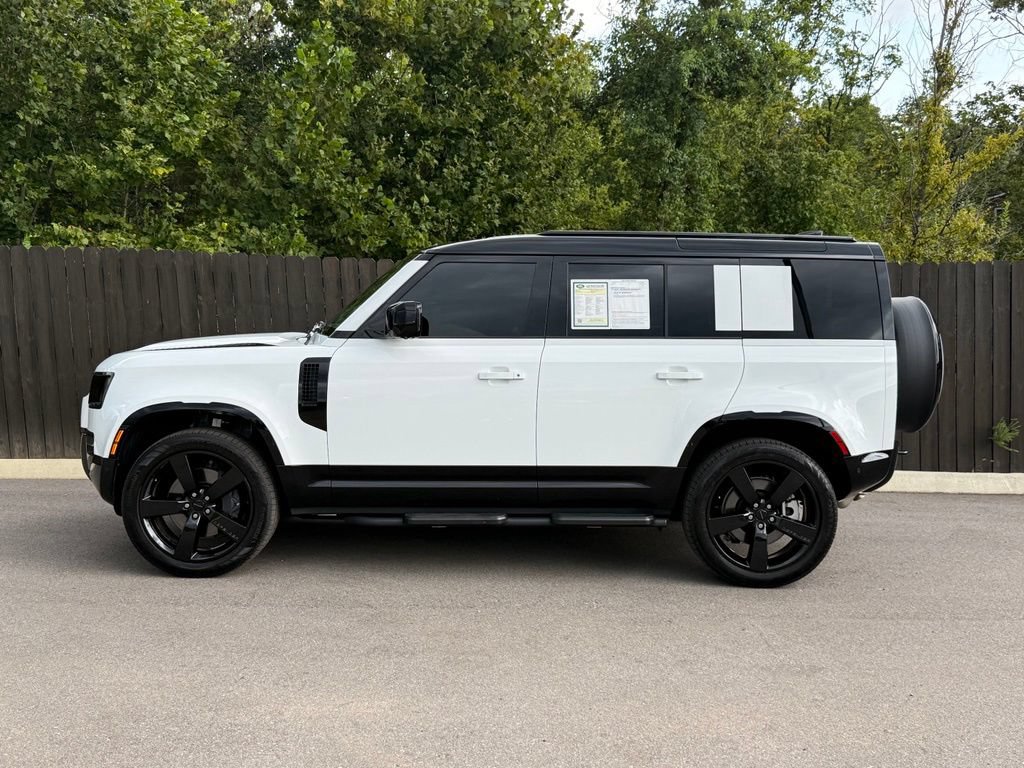 Certified 2026 Land Rover Defender 110 X-Dynamic SE AWD/4WD image 2