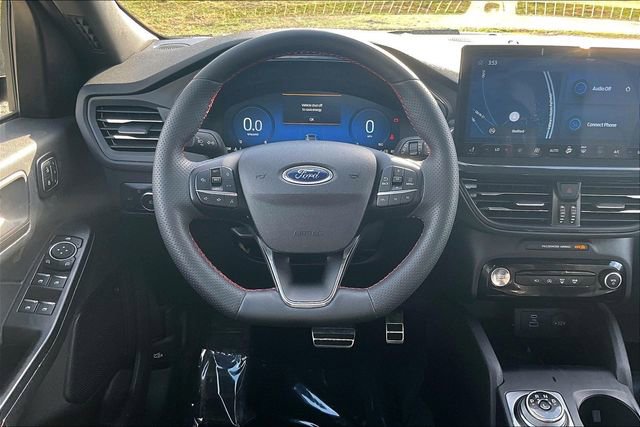 Used 2023 Ford Escape ST-Line Select w/ Tech Pack #2 image 5
