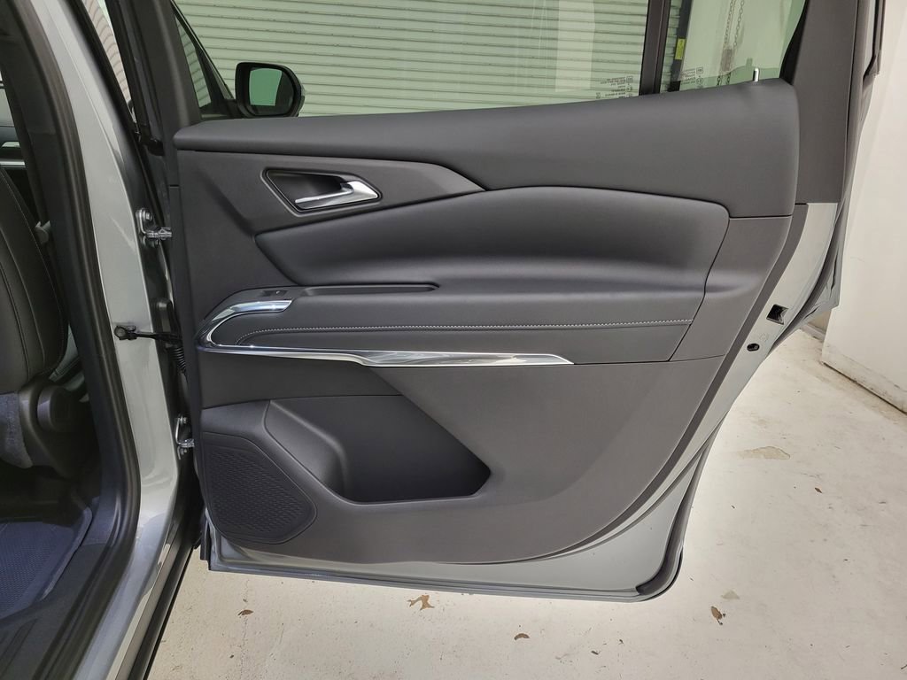 New 2026 Chevrolet Traverse LT w/ Sun and Wheel Package image 40