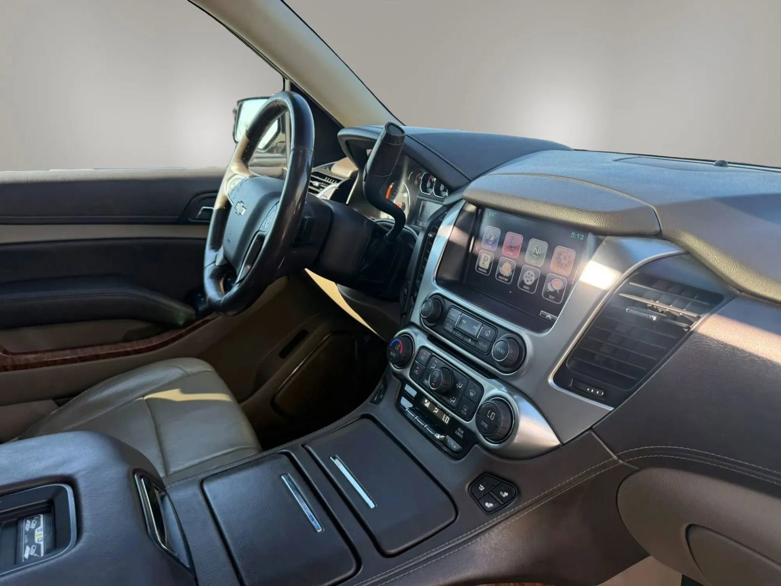 Used 2015 Chevrolet Suburban LTZ AWD/4WD image 58