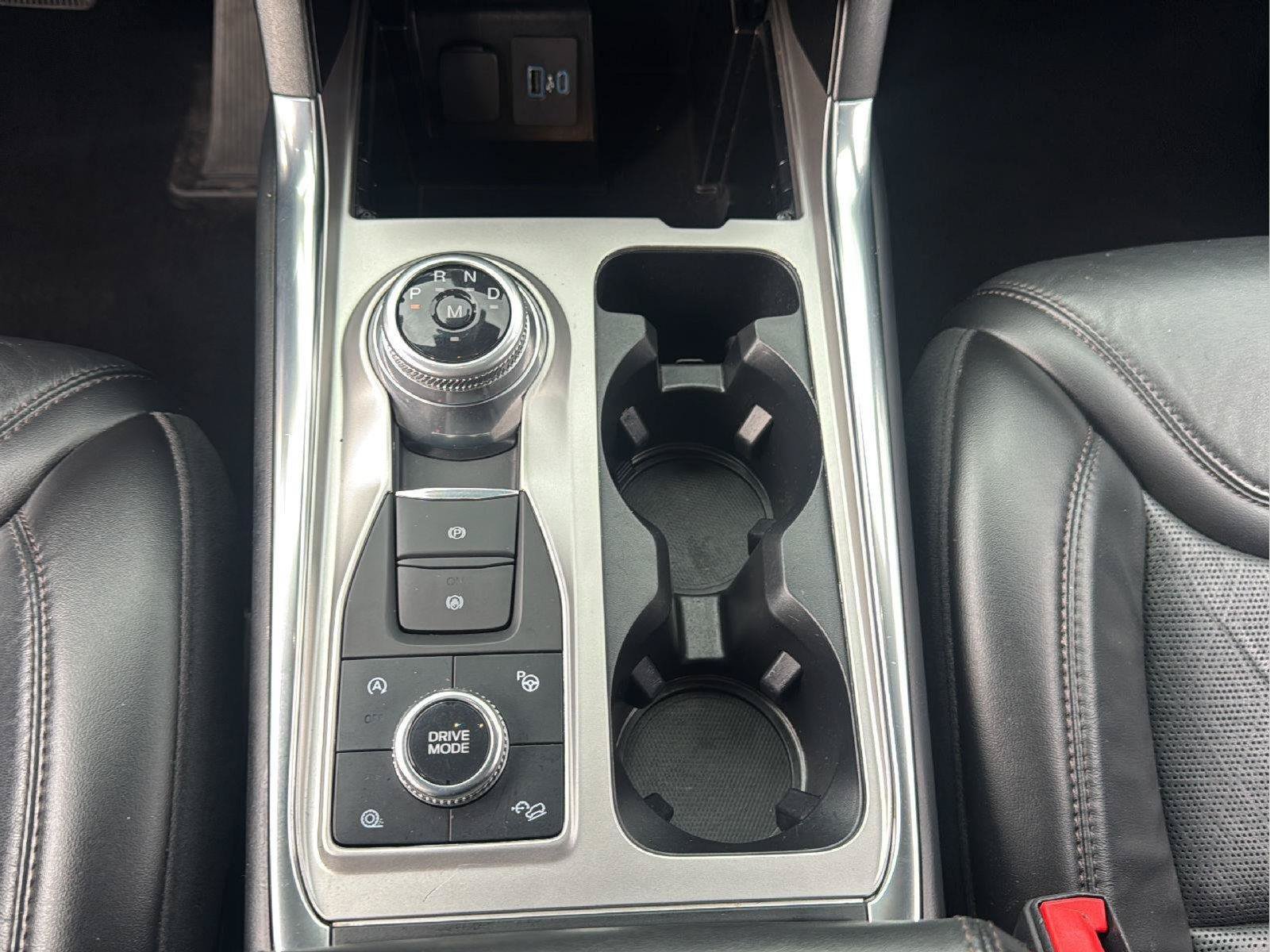 Used 2020 Ford Explorer Platinum w/ Premium Technology Package AWD/4WD image 19