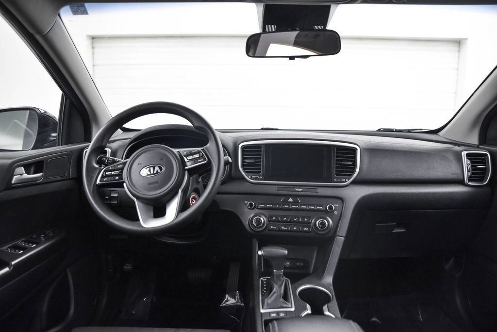 Used 2020 Kia Sportage LX image 24