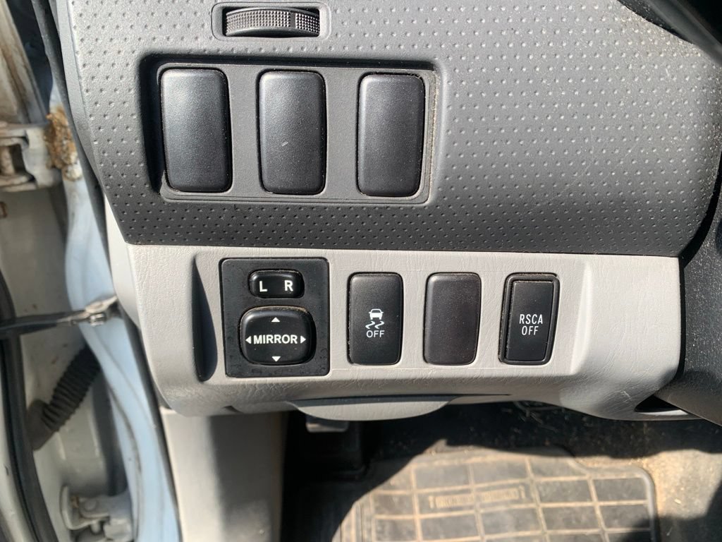 Used 2015 Toyota Tacoma 4x4 Access Cab w/ SR5 Package image 26