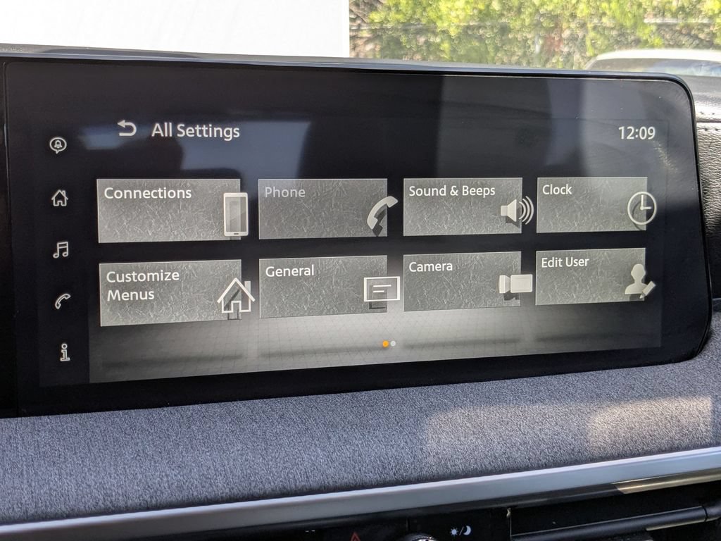 Used 2025 Nissan Kicks SV FWD image 19