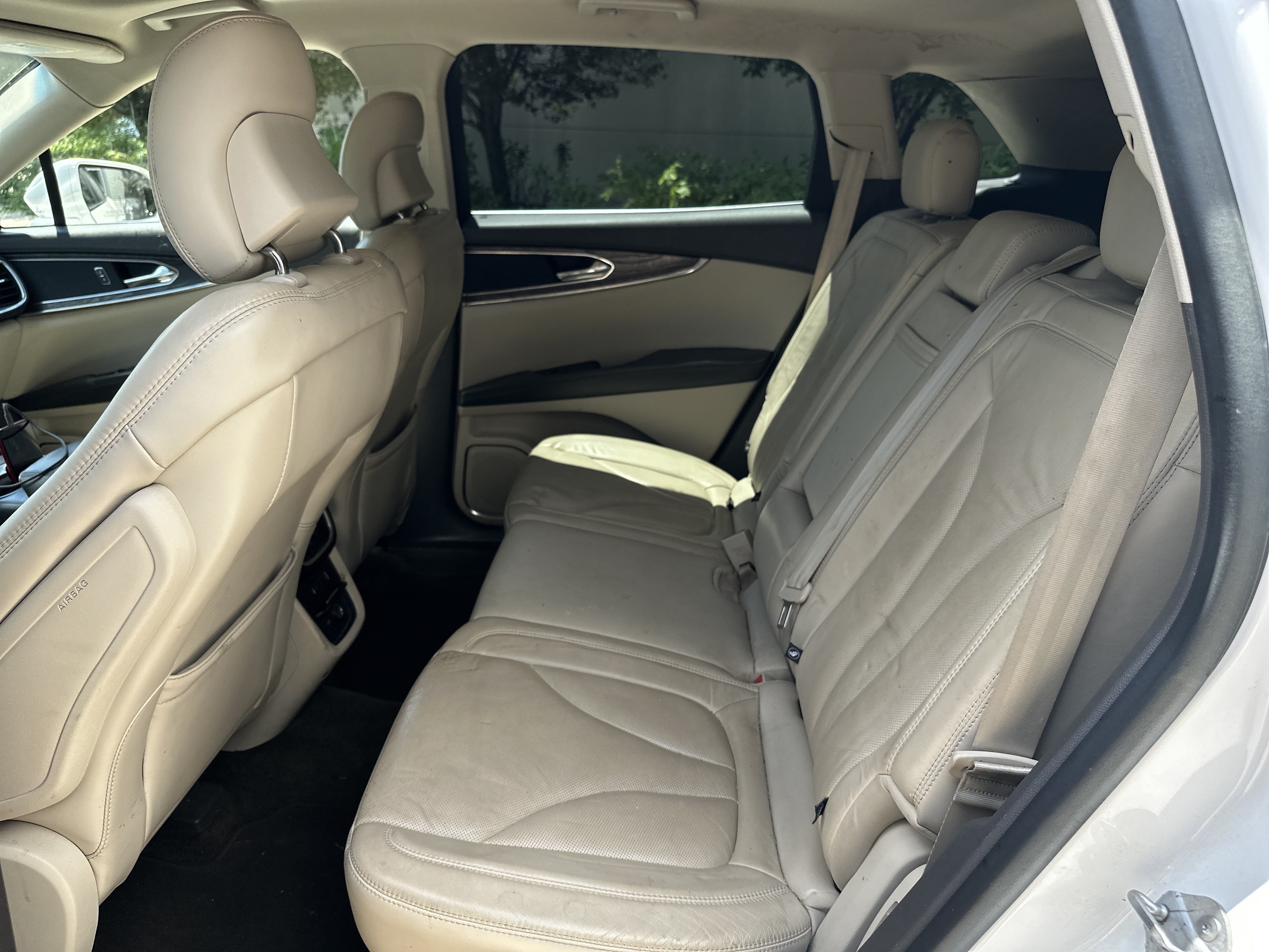 Used 2016 Lincoln MKX Reserve w/ Technology Package AWD/4WD image 13