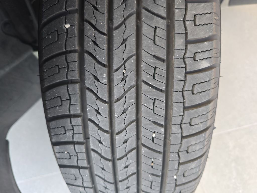 Used 2019 Kia Sorento LX image 34