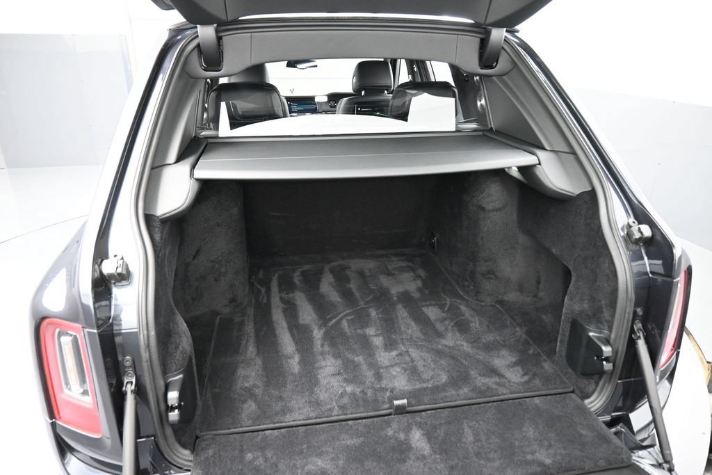 Certified 2024 Rolls-Royce Cullinan Black Badge AWD/4WD image 36