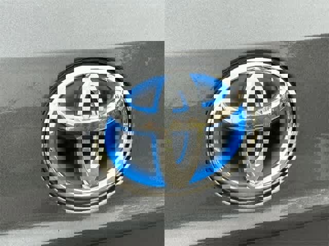 Used 2022 Toyota Highlander XLE image 30