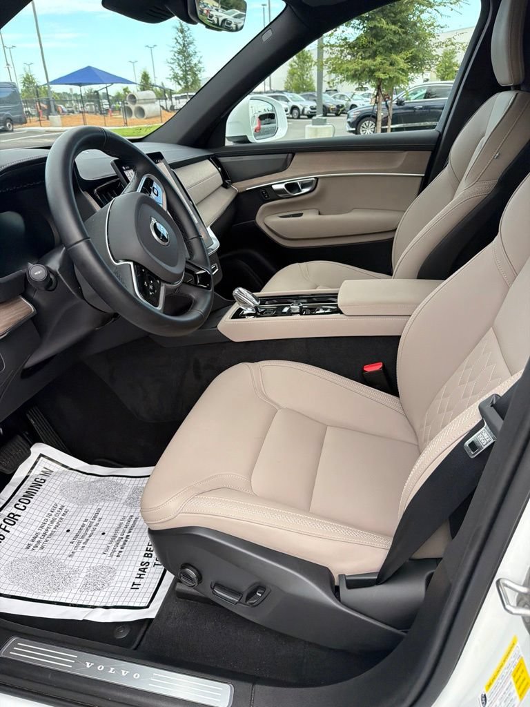 Certified 2026 Volvo XC90 B6 Plus AWD/4WD image 8
