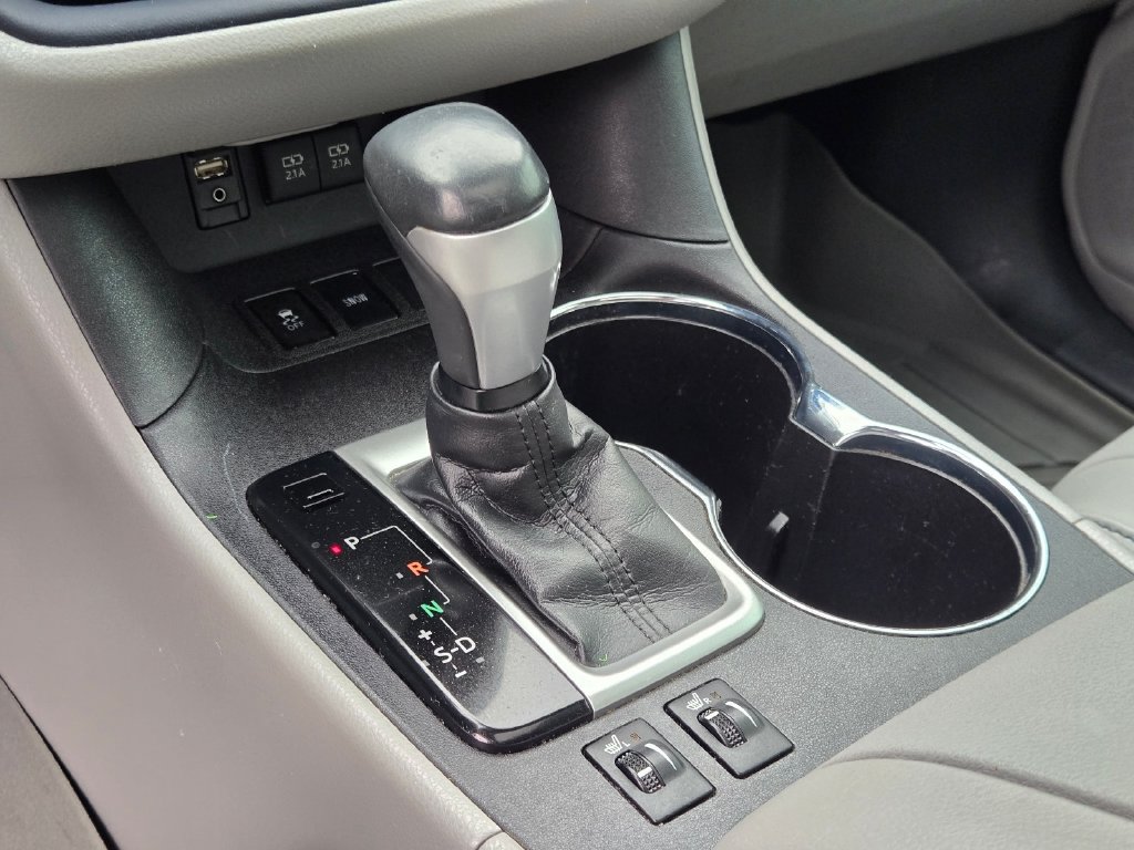 Used 2018 Toyota Highlander XLE FWD image 30