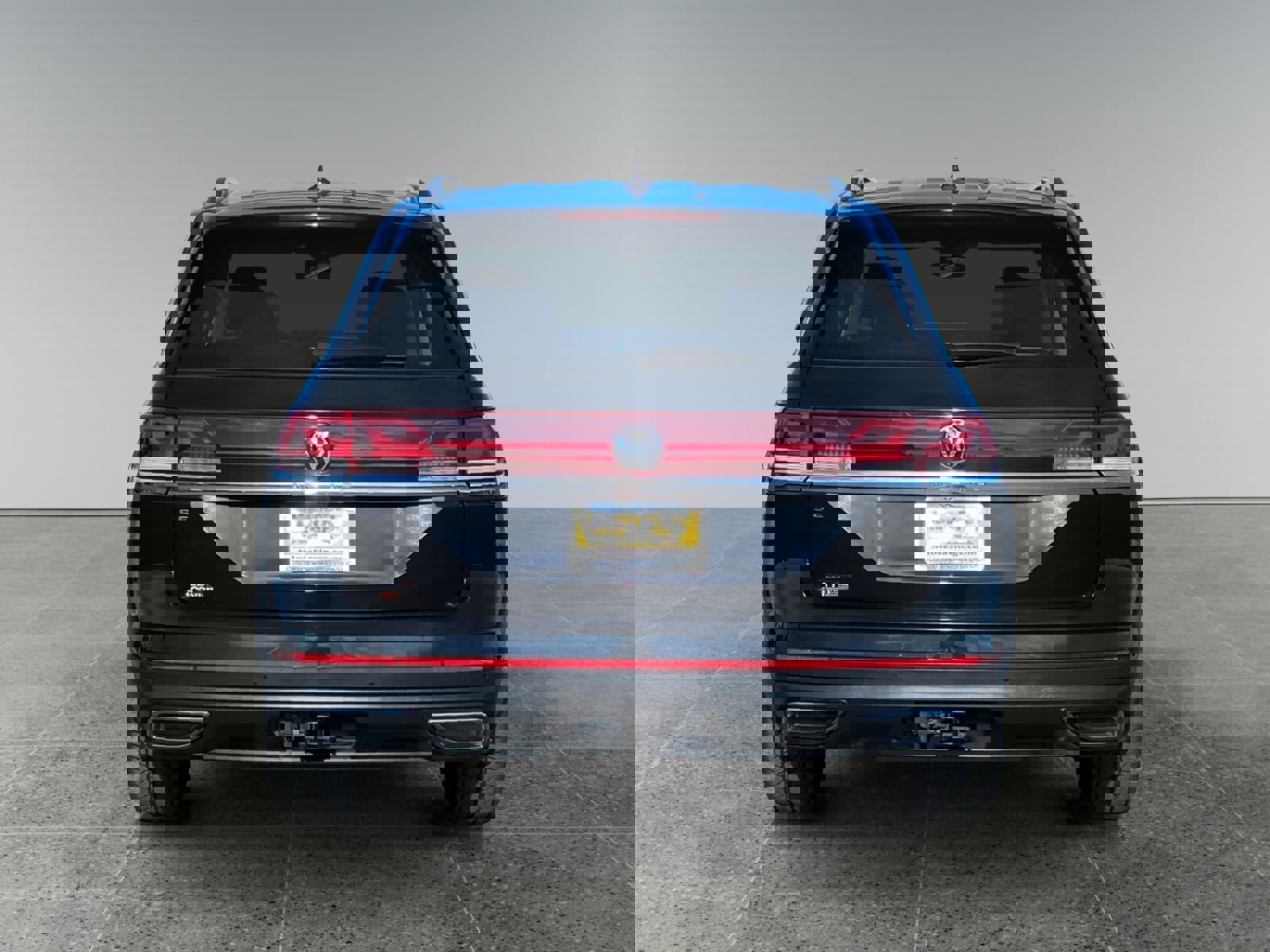 Used 2024 Volkswagen Atlas SE image 4