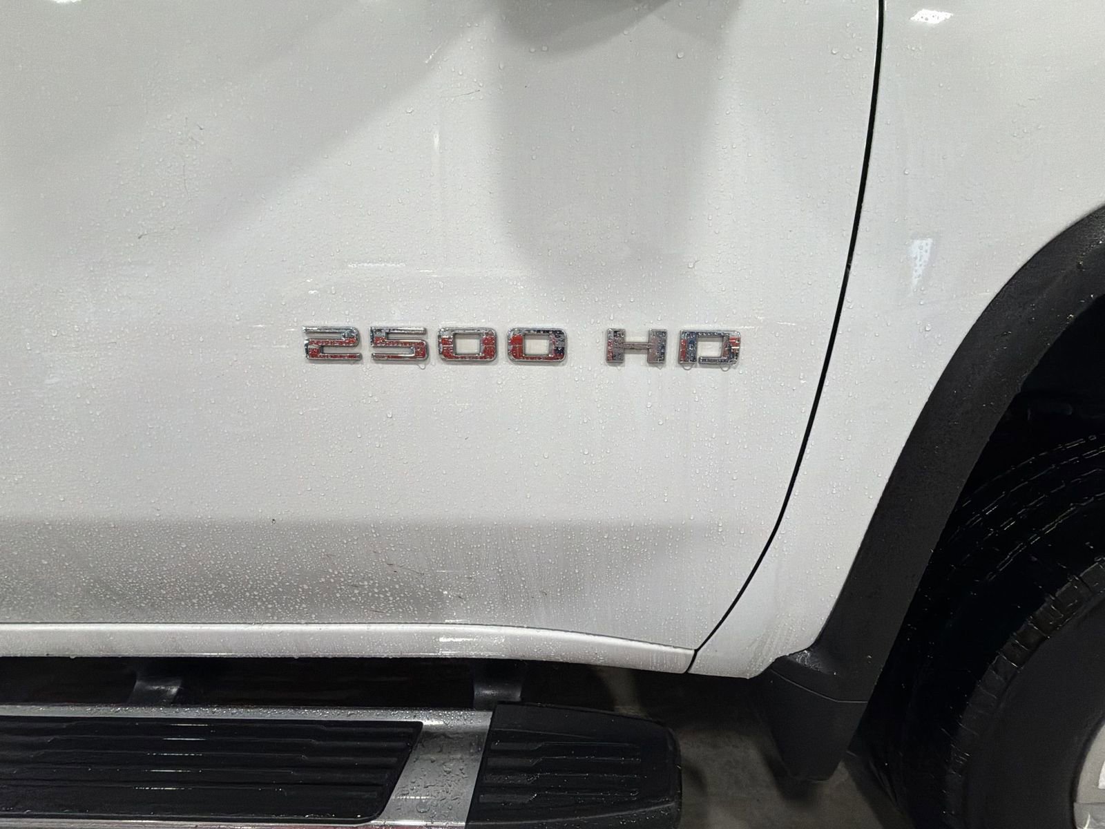 Used 2024 Chevrolet Silverado 2500 LT image 27