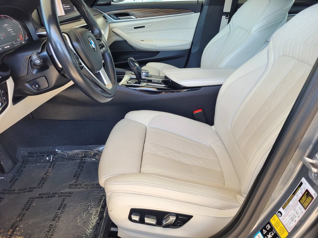 Used 2023 BMW 530i xDrive w/ Premium Package AWD/4WD image 10