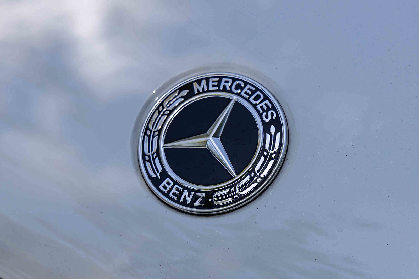 Used 2024 Mercedes-Benz GLE 350 4MATIC image 32