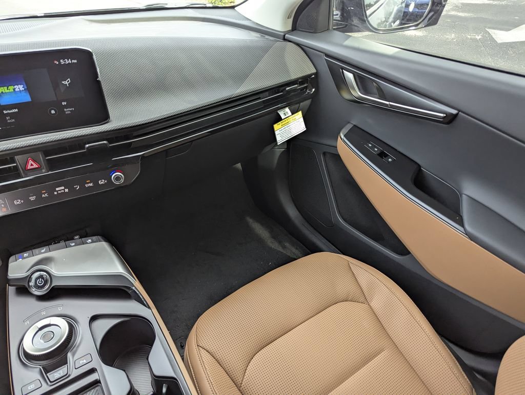New 2026 Kia EV6 Wind RWD image 17
