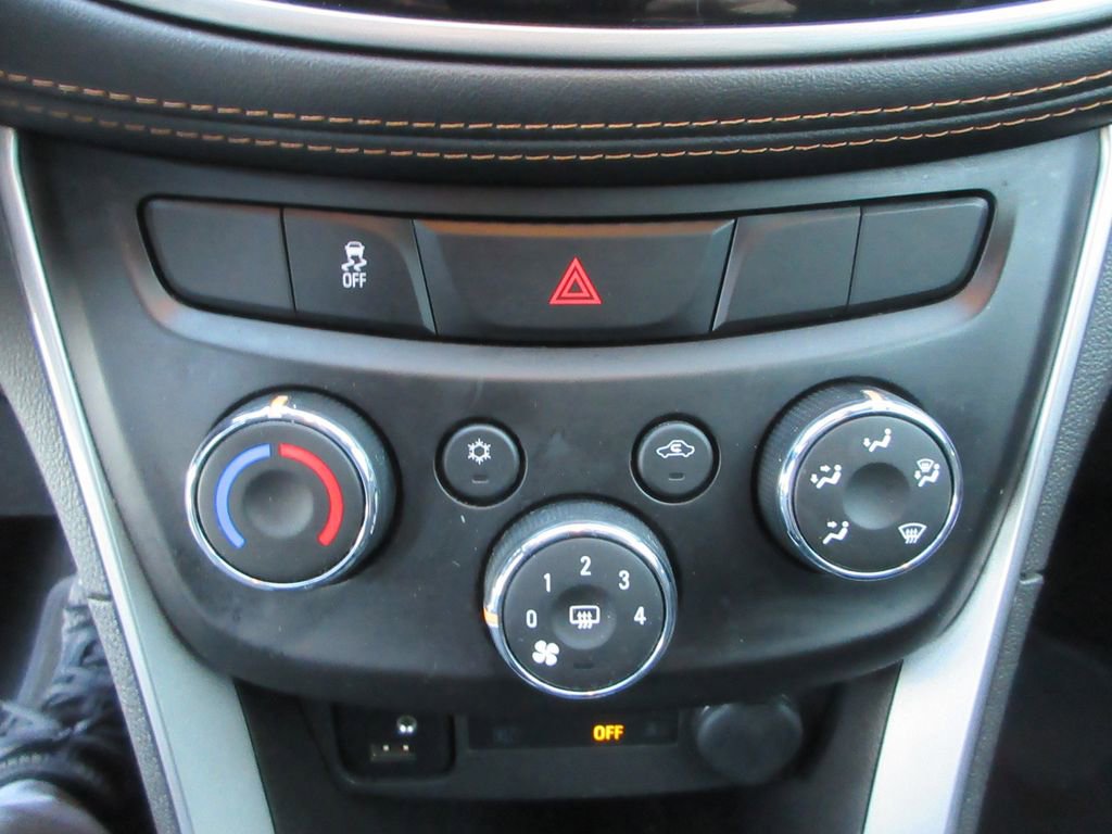 Used 2022 Chevrolet Trax LT image 30